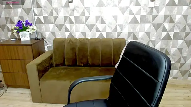 SilviaRosse online show from May 6, 11:36 am