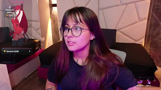 sophiaa 7 online show from October 5, 11:48 am