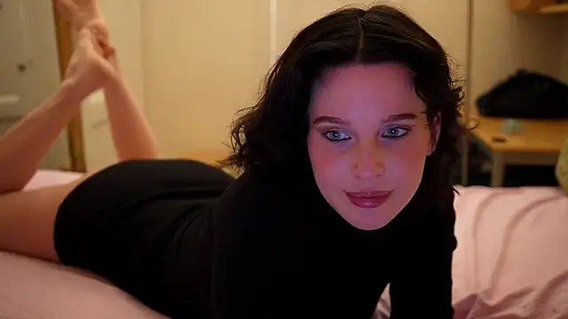 ellaa91 online show from March 23, 6:03 pm