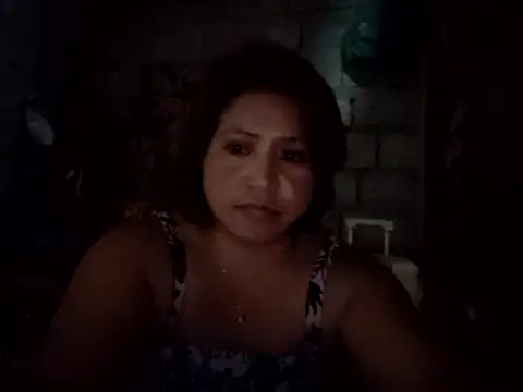 JennyLou 17 online show from June 6, 8:04 pm