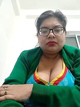 Elie couple143 online show from January 6, 12:25 am