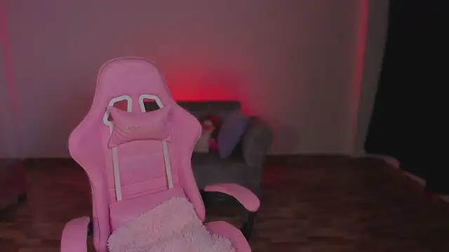 lunaarose online show from September 15, 3:48 am