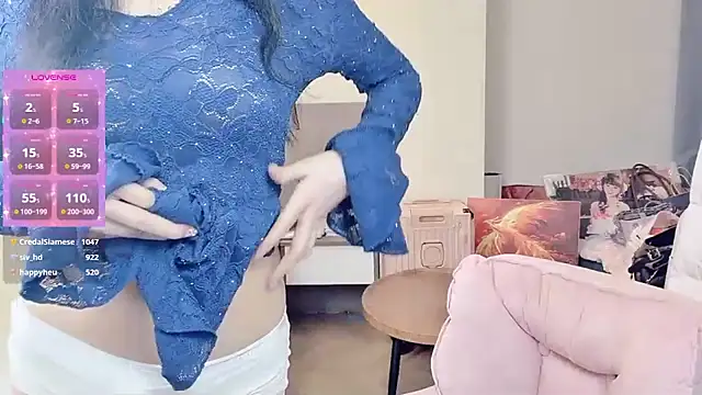 nini a online show from February 13, 2:08 pm