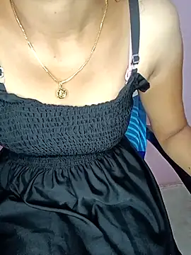 Snapshot of Nidhi_lovely chatting on September 13, 3:14 am Nidhi lovely online show from September 13, 3:14 am