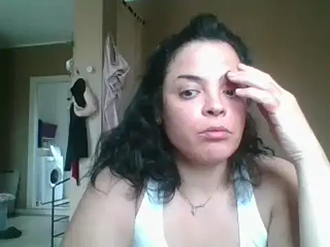 ITALIANASISIXX online show from March 21, 7:46 am