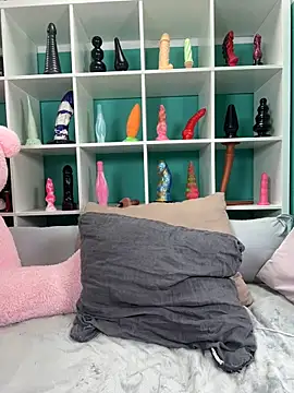 TheRealJessyLey online show from March 6, 7:58 am