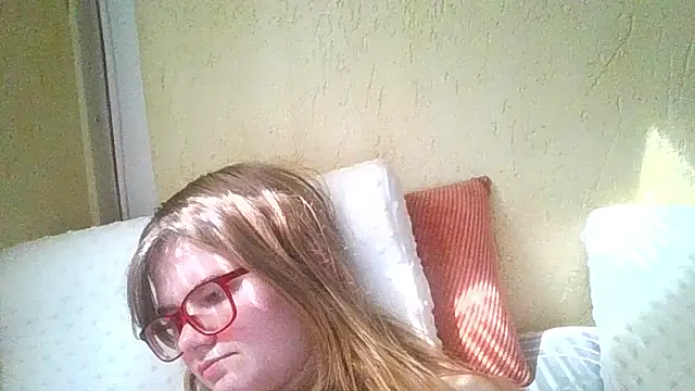 Moonolighta online show from September 15, 10:56 am