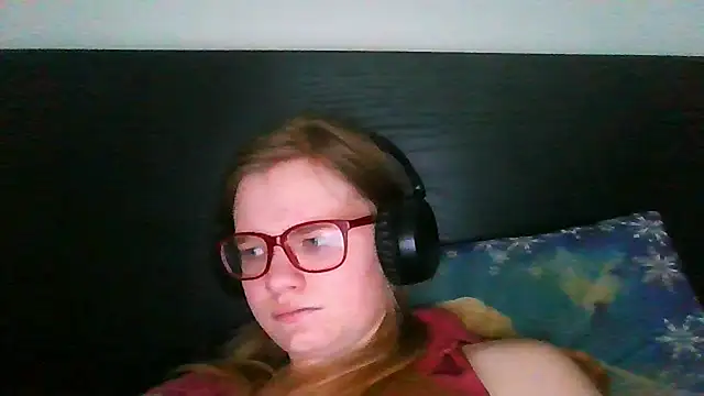 Moonolighta online show from October 14, 7:00 am