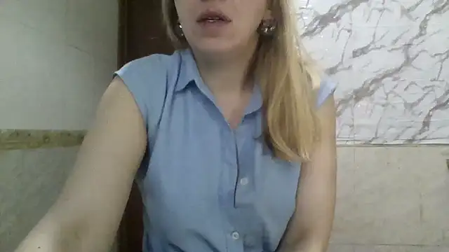 MiyaHottie online show from January 12, 4:51 am