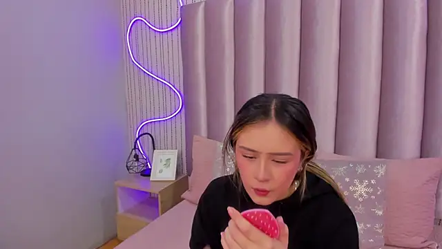 SamanthaPeachss online show from November 18, 12:17 pm