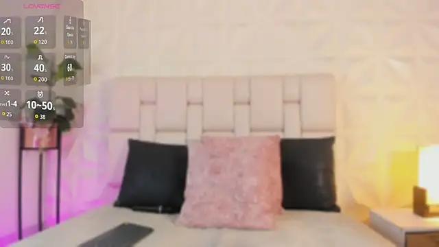 scarlettadams   online show from September 10, 1:44 pm