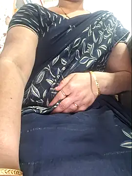 indianhotwife639 online show from February 14, 11:23 am