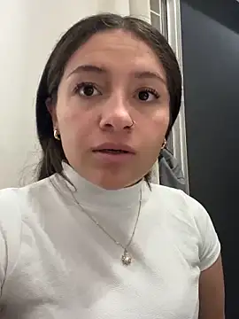 Alyha Cortes online show from November 12, 1:42 pm