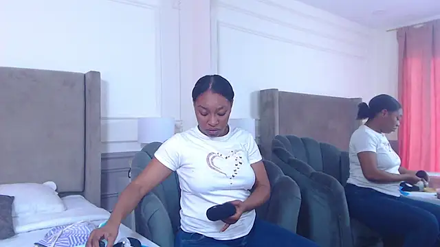 NatashaSilver online show from November 5, 1:38 pm