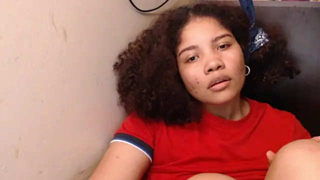 madelene online show from November 23, 5:43 am