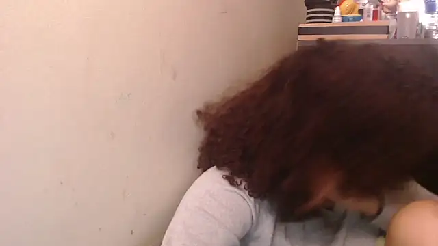 madelene online show from October 10, 4:39 am