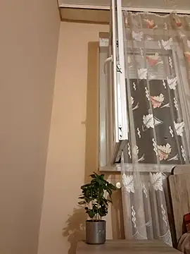 BlacReign online show from September 20, 7:45 pm