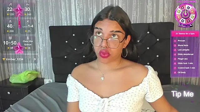 Snapshot of Hailey_johnsonn chatting on September 19, 1:10 pm Hailey johnsonn online show from September 19, 1:10 pm