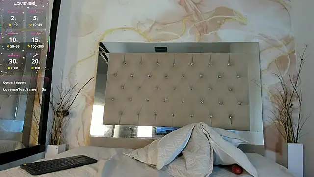 Luna Tylor online show from March 15, 4:36 am