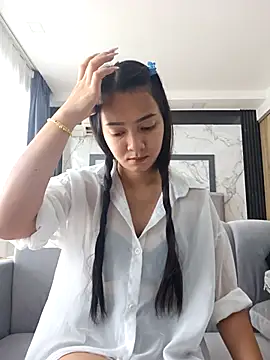 Natural Asian Girl online show from November 14, 5:40 am