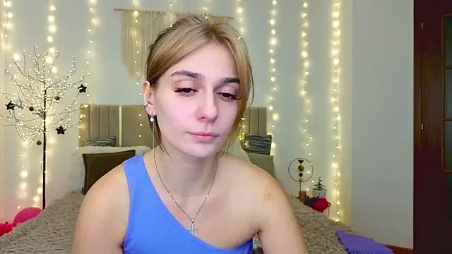 Little mia   online show from February 3, 10:45 pm