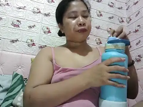 Pilipinalyn23 online show from May 26, 2:38 pm