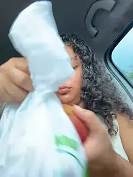 allybluee777 online show from April 17, 1:02 pm