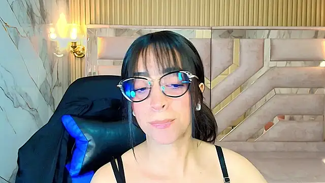 Snapshot of zoe_r_ chatting on September 16, 3:14 am zoe r online show from September 16, 3:14 am