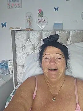 Angeldelightt online show from October 21, 1:37 pm