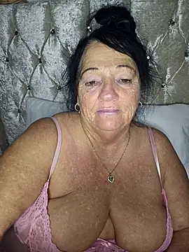 Angeldelightt online show from October 30, 9:38 pm