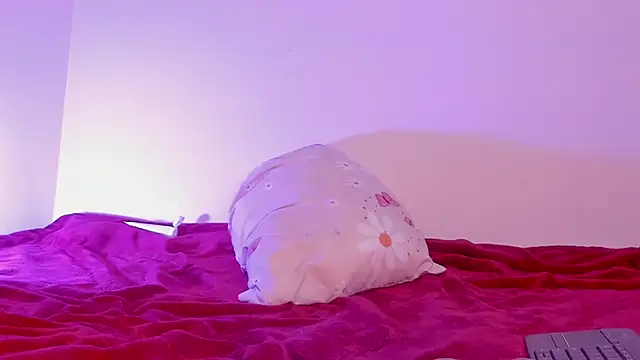 Megan Luxe online show from March 5, 8:21 am