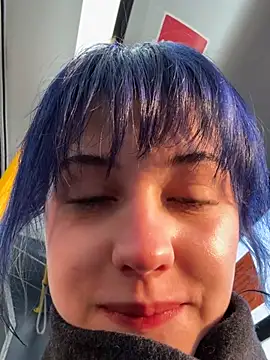 Only April online show from March 7, 5:25 am