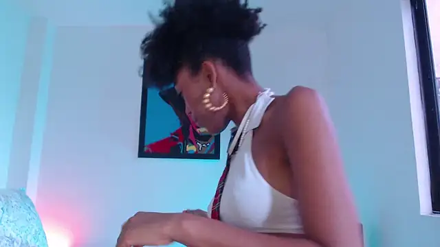 lucyymaximo online show from April 13, 3:13 pm