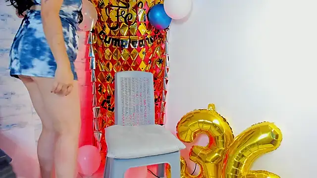 ShanelEvans online show from March 16, 7:40 pm