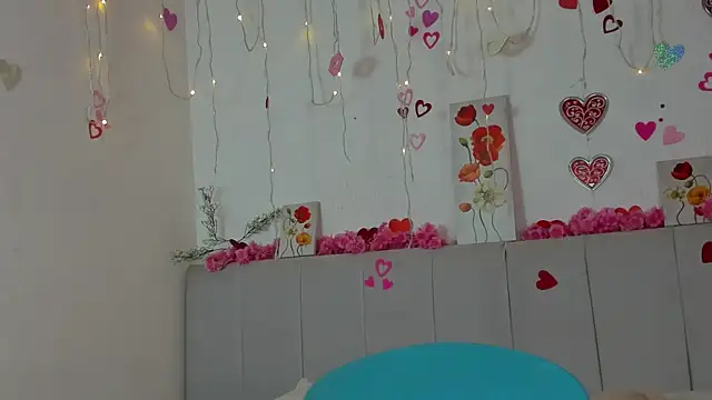 AmaraMoon  online show from October 6, 8:35 pm