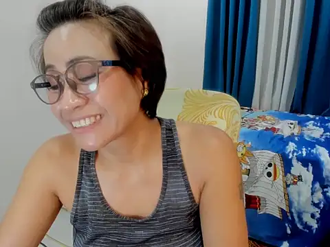 sweetkaley online show from March 16, 5:44 am