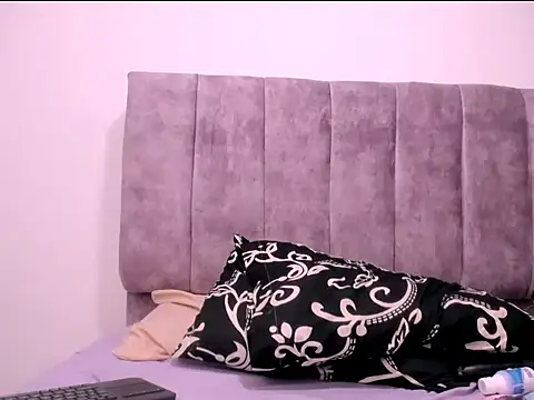 Luciana hardmand online show from October 5, 7:52 pm