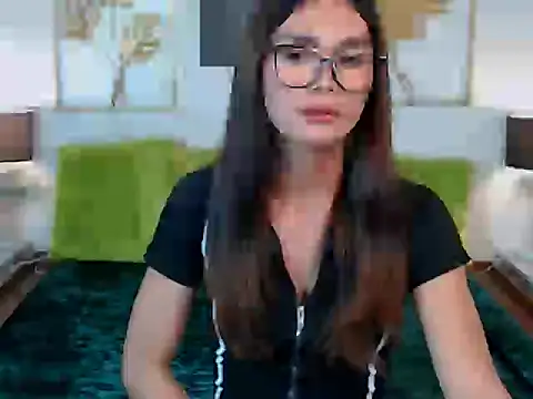 Snapshot of FlirtyMarga chatting on October 18, 10:00 pm FlirtyMarga online show from October 18, 10:00 pm