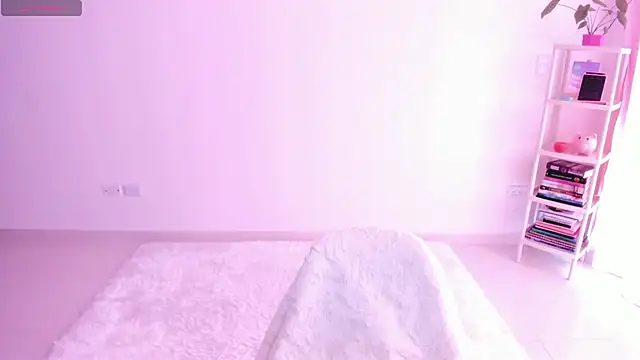 Alana Banana  online show from November 22, 1:36 pm