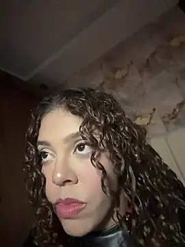 hannachris- online show from March 25, 11:40 pm