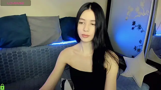 SelinLi online show from February 15, 9:41 am