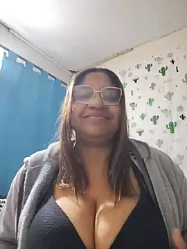 Avannay online show from July 12, 1:28 am