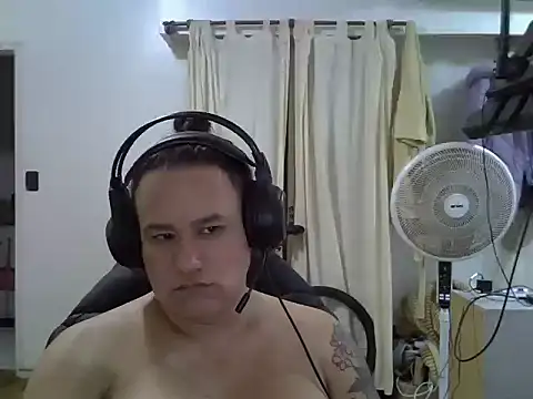 transgordimilf online show from November 16, 5:42 am