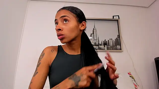 sarah ashbourne online show from December 19, 1:25 pm