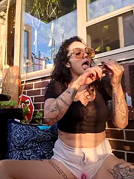 Av3ryyBe3 online show from June 17, 12:12 am