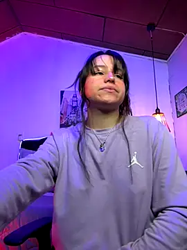 Eymmy 24 online show from October 10, 11:42 pm