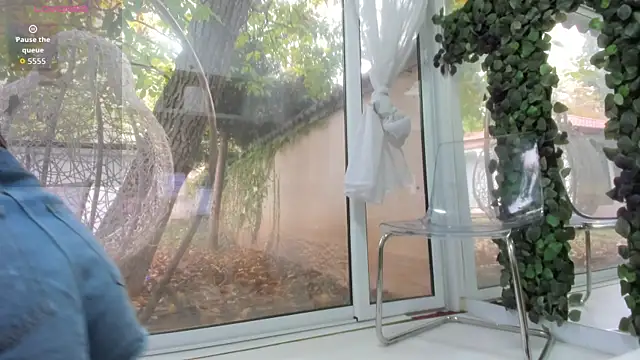 Lexi Storm online show from October 18, 7:11 am