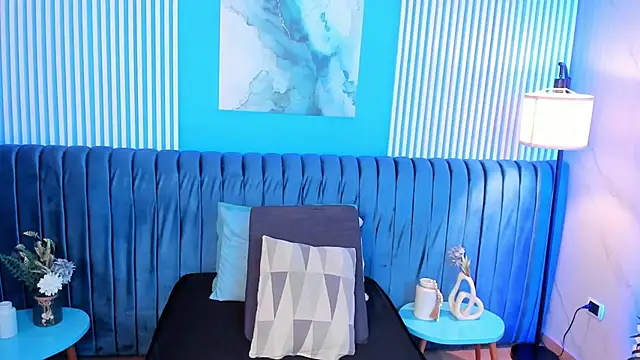 ariannaliss online show from January 13, 4:44 pm