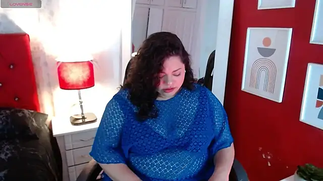 merly chica online show from December 2, 1:13 pm