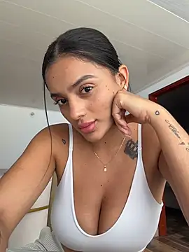 AnaaFaith  online show from February 13, 8:21 pm